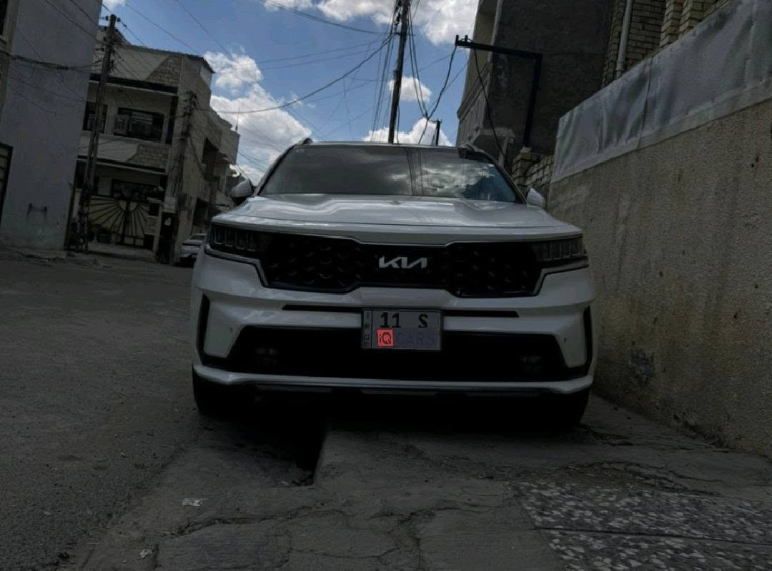 سورنتو 6 سلند2023بانوراما
@- لوحات بغداد بسمي -
- مكان السيارة بغداد -

الموديل2023. (خليجي) .
المحرك  : 6 سلندر 3500cc 

4x4 يعني فورويل 
العــــداد :  50 الف كيلو متر . 
الضمان : 5 سنوات او  100.000 كيلو متر . 

المواصفات :
* شاشة عدادات متغيرة.
* 5 كامرات
* كشنات كهرب + حار بارد . 
* مراية وسطية مزودة بكاميرا عالية الدقة.

* هاند بريك بصمة.
* صندوق كهربائي .
* رادار خلفي . 
* برادي أبواب خلفية.
* عدادات رقمية شاشة 
* 
* دخول وتشغيل بصمة.
* أنظمة قيادة متعددة.
* شحن وايرلس .
* سقف بانوراما . 
* كاميرا خلفية . 
* مرايا كهرباء.
* المصابيح الأمامية زنون .
* كشافات الضباب زنون . 
* تشغيل عن بعد .
* مقعدين الامامية كهرباء.
* نظام APPLE CARPLAY.
* انارة داخلية متعددة الالوان.
* حساسات خلفية وامامية .
* مكيف خلفي مع وحدة تحكم منفصلة . السعر29,200الف دولا 
______________________
* للأستفسار / ***********
*
