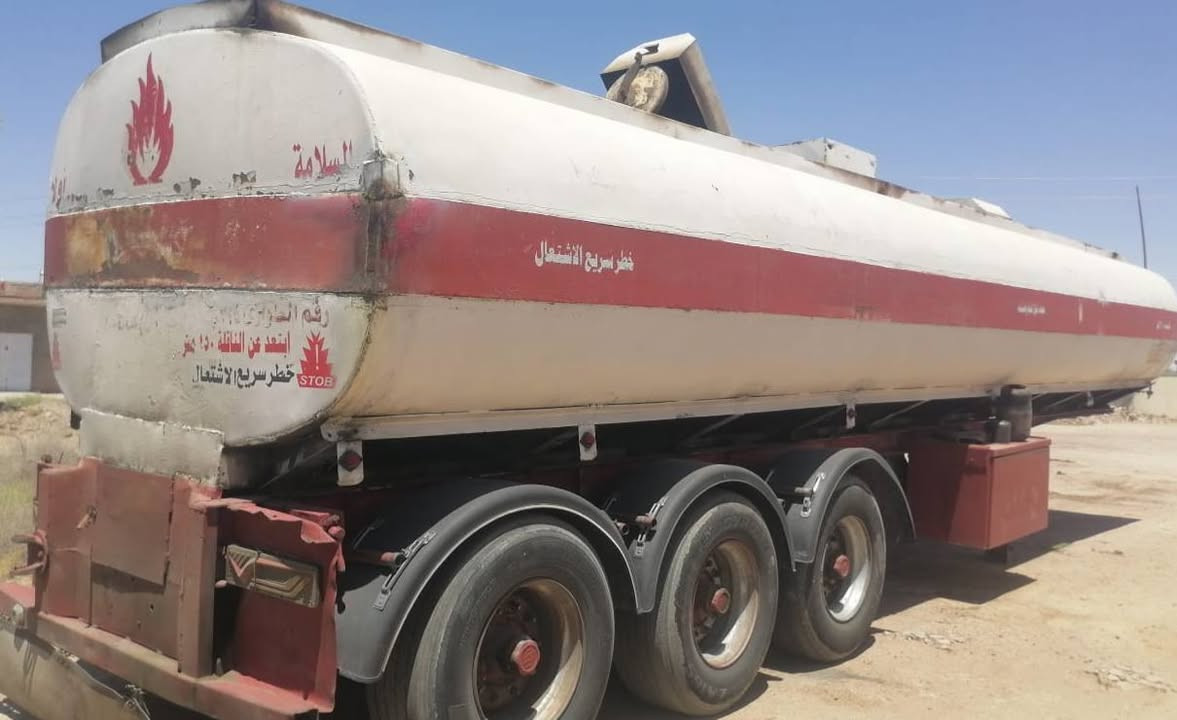 السلام عليكم 
تانكي محمول مكيل 36000 شاصي اوربي
ثلاثة دناكير تك تاير مجموعة جوبلس الدنكير الثالث رفاع 
المكان الرمادي الجزيرة 
السعر 30ورقة وفية مجال قليل 
***********
