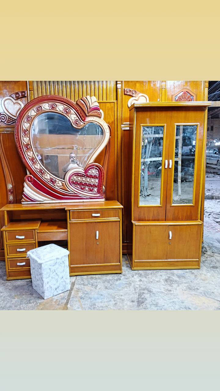 غرفة نوم مستخدمه صاج ست ابواب ملحق صاج داخل وخارج صاج زاويه كنتوريه ضهر كنتور ضب  براغي جرجوبه 
العنوان بغداد موبايل ***********لدينا خدمة توصيل بكروه بغداد, العراق
