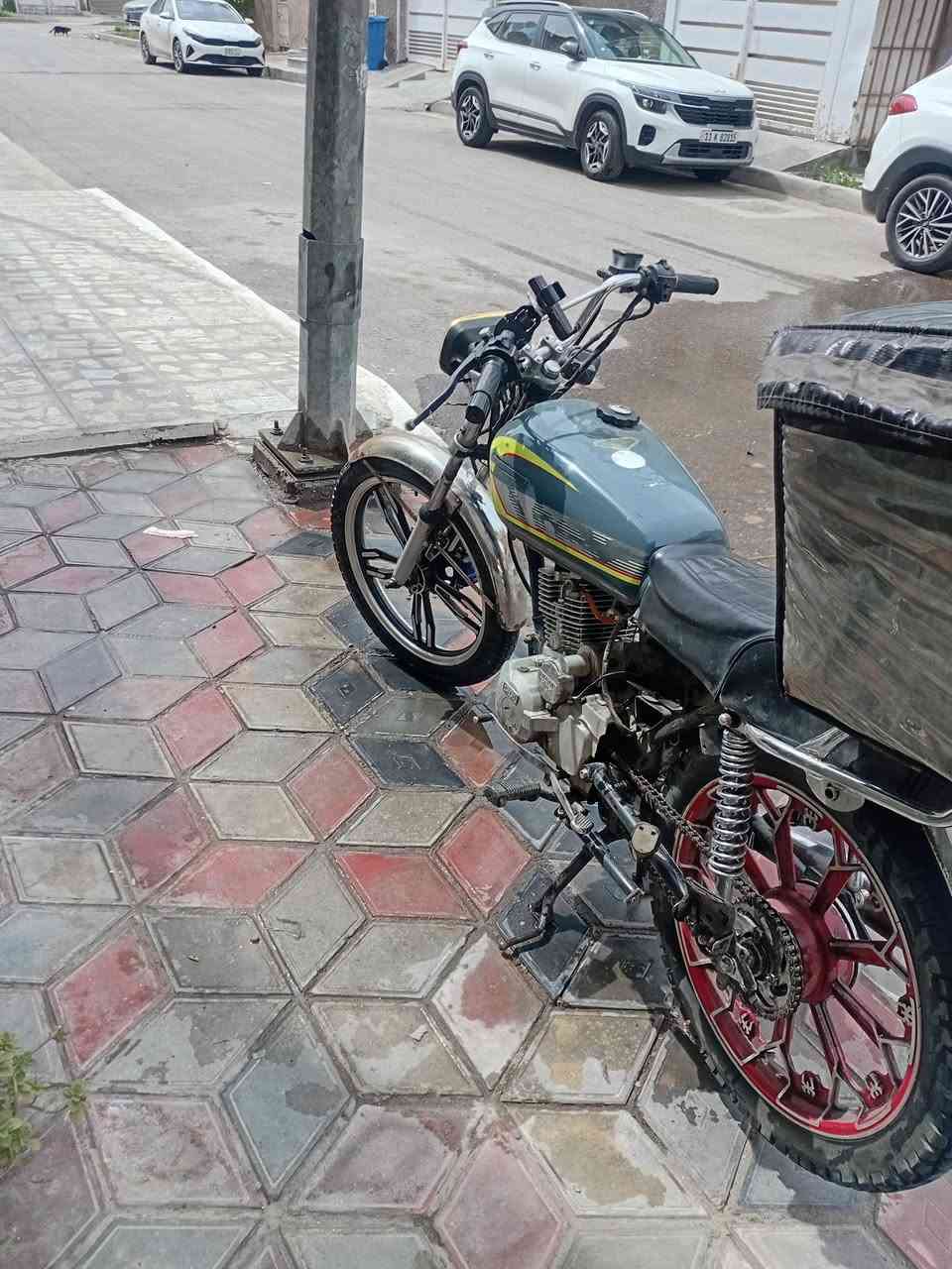 ايراني للبيع 5كير مكينه مجفته درجه1 صار 3اشهر لا تنقيص ولا تبخير لو تبقى دايس بانزين ساعه نقصها كلوب عندي باتري بس مشاده كامله مكمله زوج تايرات جديد دراجه مال شغل امانه ولا مره موكفتني تجي تفحص وتشوف بعينك اكفلك ياها سرقه وعشائر مكاني بغداد صليخ قريب العياده الشعبيه سعرها 350 وبيها مجال للطيبين وها كهربائيات كلشي مابيها يعني ضفيره جديده شاد موديل 23


**إذا كنت صاحب هذا الإعلان وتريد حذفه لأي سبب، رجاءا أرسل رسالة إلى الدعم الفني**