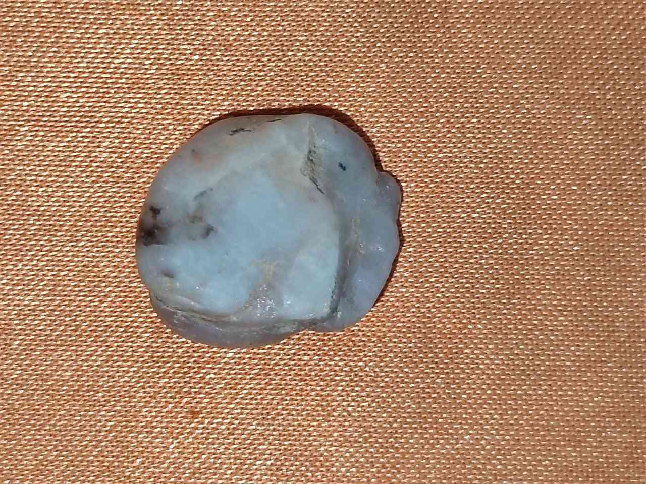 سلام عليكم 
للبيع حجر مصور اكثر من تصوير طبيعي 
السعر خاص لتواصل واتساب ***********
