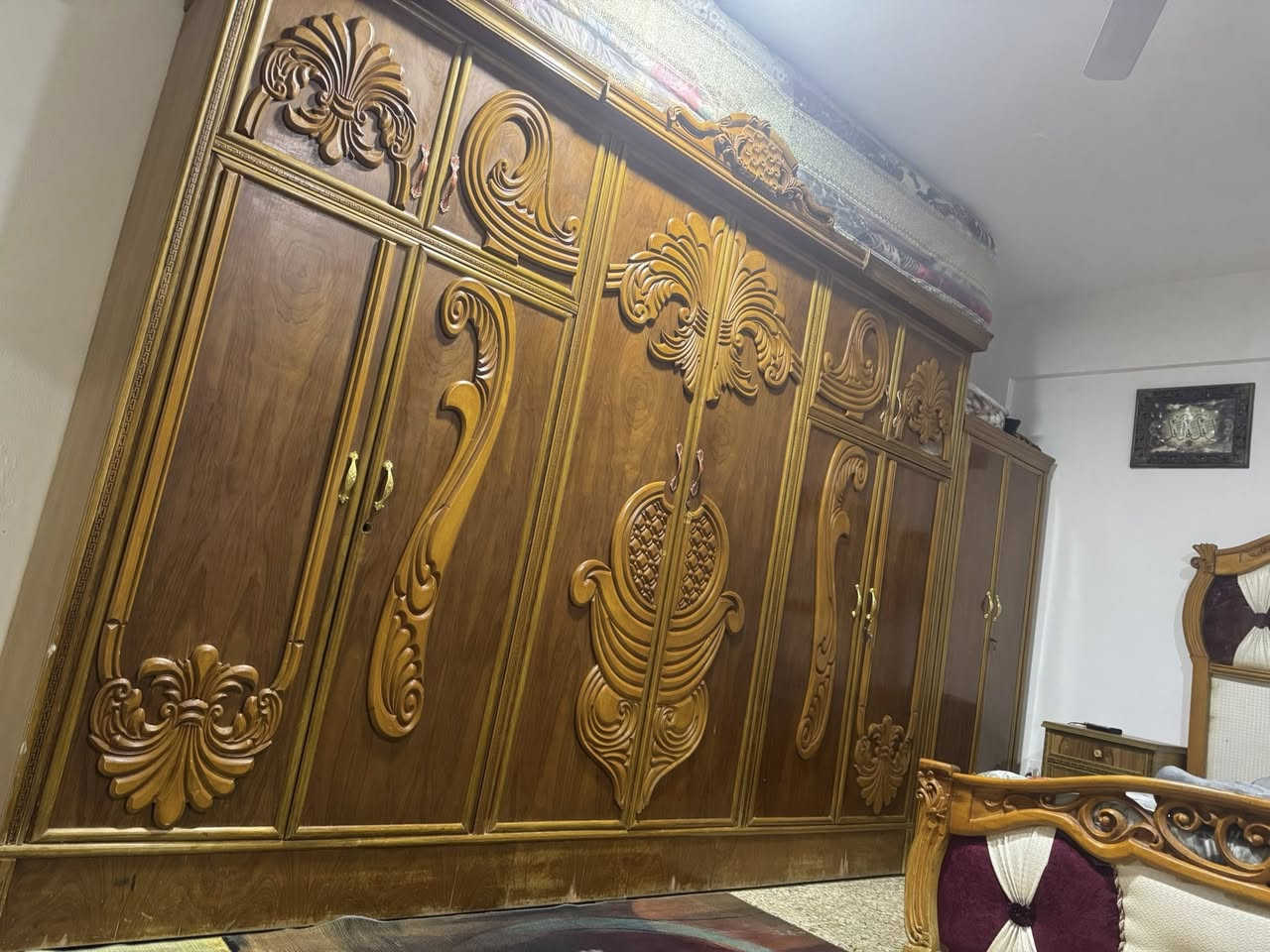 للبيع سعرها قفل ٧٠٠ السراي يجي هسه ياخذها     ***********
