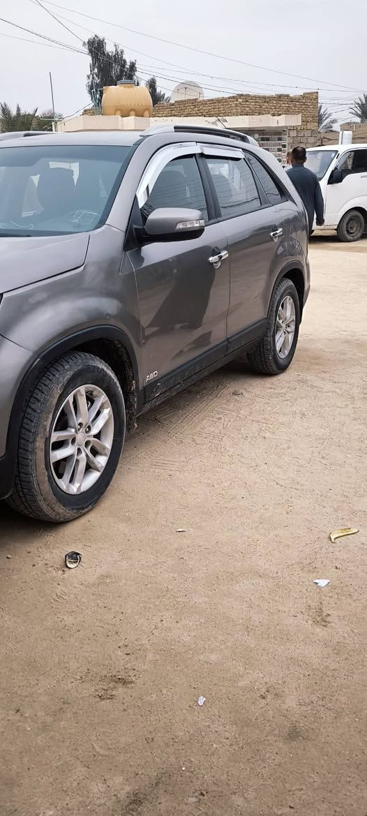 كيا سورنتو 2015 وارد امريكي بيها جاملغ وبنيد صبغ ❤️ اربعه سلندر ❤️رقم دولي بسمي اللون فيلي ❤️السعر 135 المكان كربلاء المقدسة ❤️ الاتصال على الرقم *********** ❤️ ابو حيدر الحسناوي ❤️واتساب موجود
