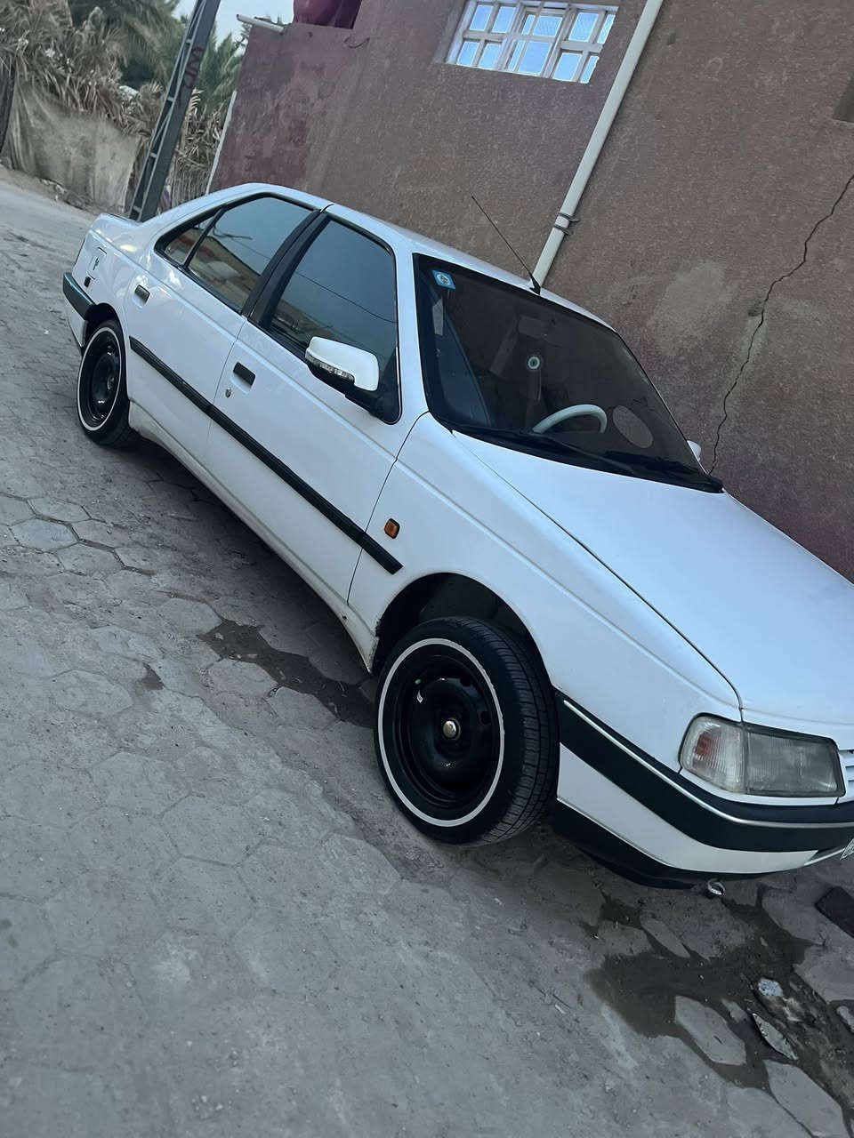 بيجو 405 مديل ١٢ كفاله عامه بسمي  رقم إنكليزي مكينه كير تبريد ثلج  تخم تاير ابو خطه دواخل كشنات وكاعيات سفاري سستم سماعات لايتات كهربائيات كله جديد  حداديه الخلفيه جديد الأمامي نص عمر مكاني نجف حي الشهداء السعر ٤١ وبيه مجال للاستفسار ***********
