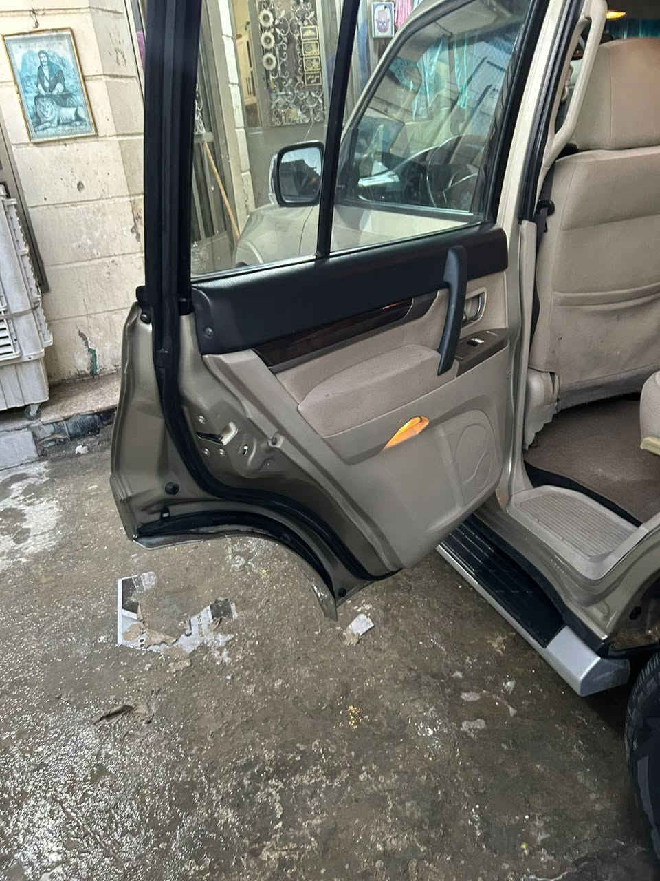 سلام عليكم باجيرو 2016 كفاله عامة من الصبغ ول معجون
رقم بغداد أنكليزي بسمي

سعر 185💲 وبي مجال للشراي 

حداديه كامله جديدة
تبريد شغال 3 قطع
السيارة سبعه راكب الكشن الاخير قلاب 
الكهربائيات شغاله 
تخم تاير و باتري جديد 
         نص فول مرايات شفط حساسات امامي خلفي مكاني بغداد مدينة الصدر الورفلي ***********
