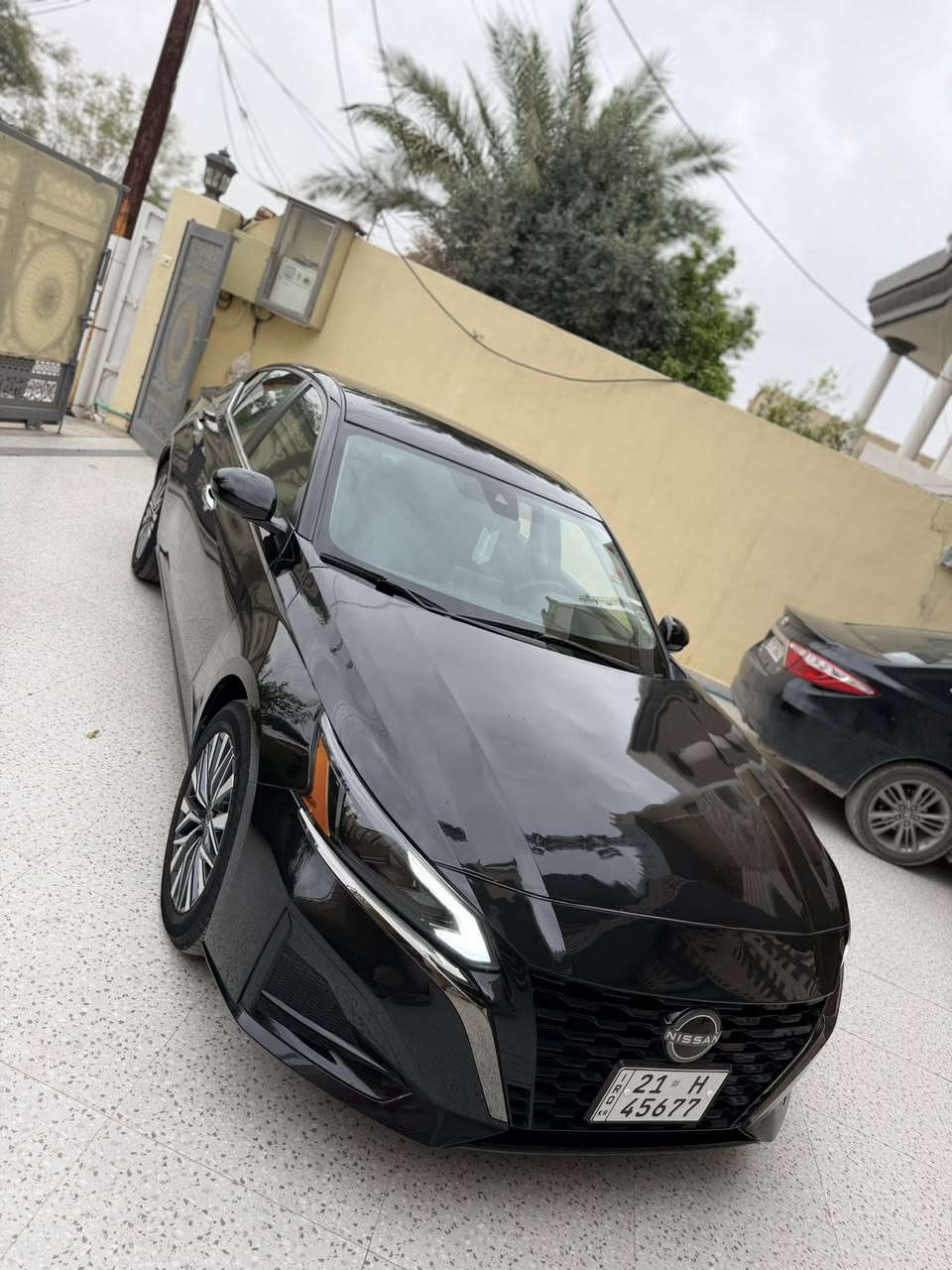 سلام عليكم
اتيمه موديل 2023 
سياره فقط بونيد صبخ بدون دواخل جديده كلش 
موصفات SV
مكاني خانقين ديالى 
سعر 154 بي مجال 
***********
