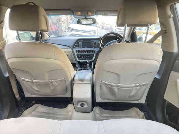 السلام عليكم
سوناتا ١٧ وارد امريكي   رقم اربيل حادث جنطة بيها صبغ مقشر واضحة بالصور و محرك مفتوح   
سعر السيارة 120

للاتصال على الرقم *********** بيه واتساب 
مكاني بغداد
