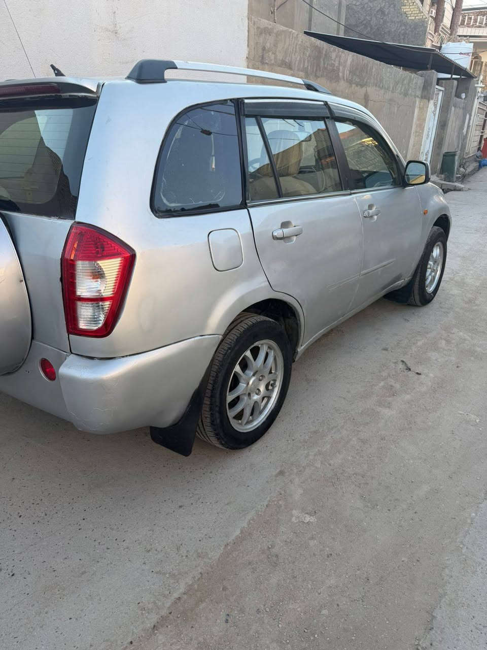 تيكو 2011
كير ميكانيك 

رقم انكليزي 

تبريد شغال 

كير ومحرك فول 

حداديه وتخم تاير

 مضبوغه حزام لل جماليه

للبيع او المراوس 

بابل _ القاسم 

***********
