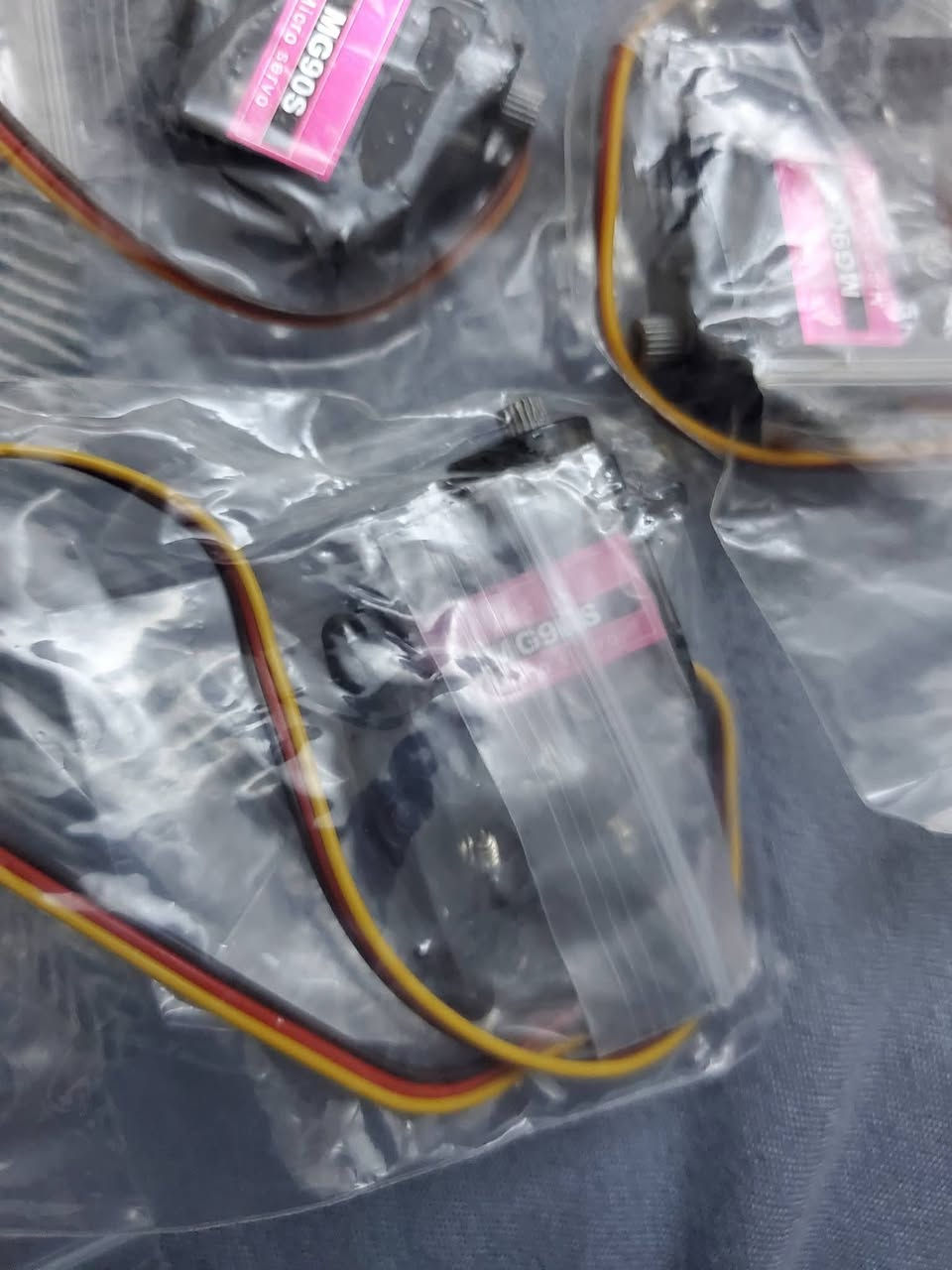 ماطورات بهذا الشكل ٥ قطع


**إذا كنت صاحب هذا الإعلان وتريد حذفه لأي سبب، رجاءا أرسل رسالة إلى الدعم الفني**