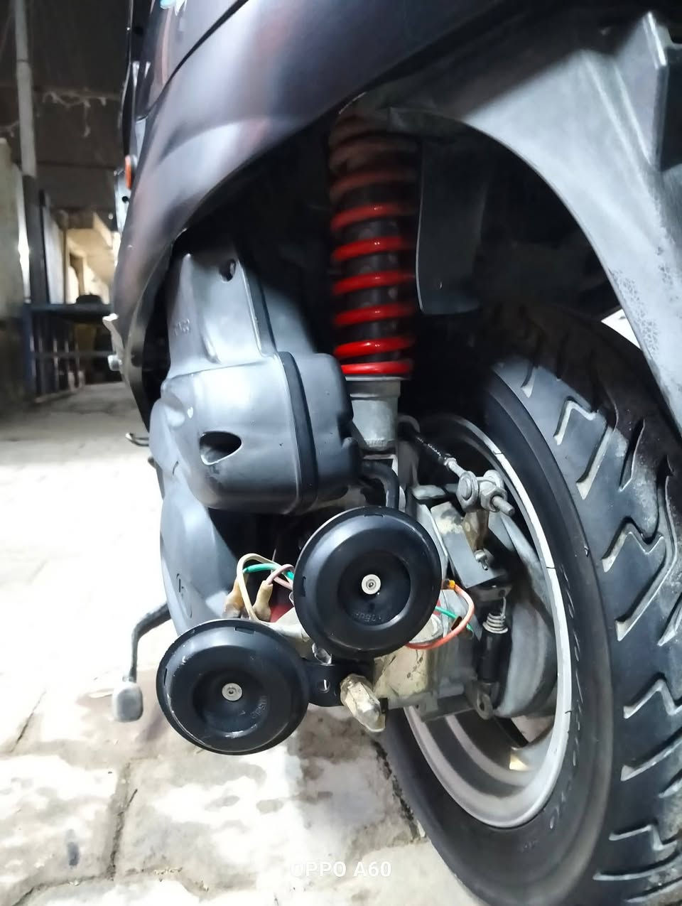 يالله دراجه كامكو في تو فحل مديل 2016 مكينه 150سيسي مكفول ما مفتوح بيه ايشي بك اكرستال اشاير زنون طلاعات مكفول من طول للطول ما ماشيه هواي السعر خاص *********** المكان ذي قار الشطره
