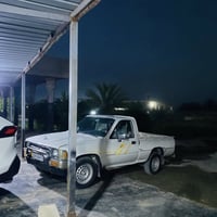 للبيع بيكم هيلوكس ١٩٩٤رقم الانبار دولي سنويه ٢٠٣٠مصبوغه عام بدون ضربه ...