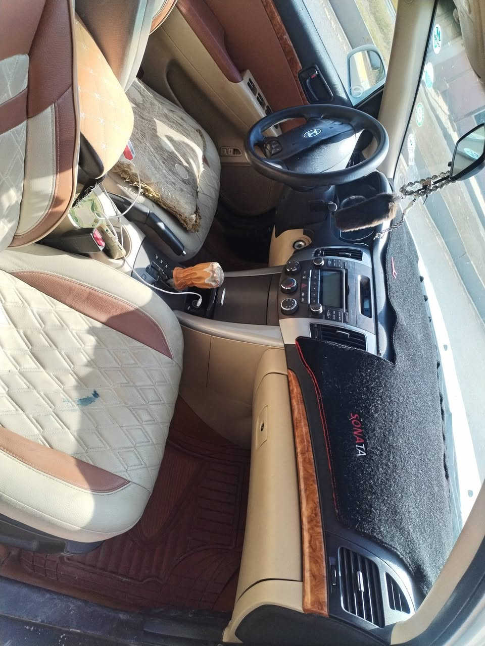 سلام عليكم سوناتا 2009 وارد امريكي
سيارة فول مواصفات وسونار مرفق بالمنشور سعر130 وبيه مجال مكان سيارة الانبار فلوجه ملاحظه اني مكلف بالنشر اتصل على الأرقام

***********

***********
