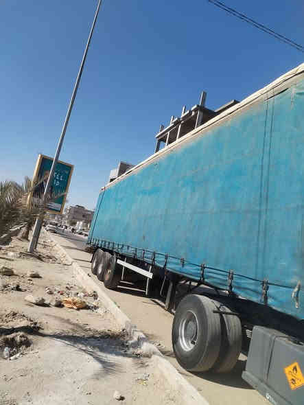 للبيع سعر ٦٥ وبيه مجال ***********
