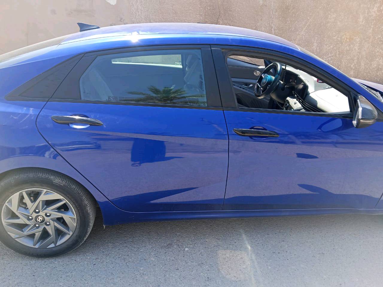 🚘 هيونداي إلنترا 2024 | 2.0 بنزين
🔹 الموديل: إلنترا 2024
🔹 المحرك: 2.0 لتر بنزين
🔹 القير: أوتوماتيك
🔹 الدفع: أمامي
🔹 اللون: أزرق
🔹 الممشى: 40,000 كم
🔹 رقم السيارة: بغداد
✨ السيارة نظيفة ومرتبة جدًا
✅ محرك نظيف وسالم
✅ قير نظيف وسليم
✅ داخلية نظيفة ومرتبة
✅ داشبورد وطبلون نظيف
✅ شاشة تعمل بصورة طبيعية
✅ بصمة تعمل بصورة سليمة
✅ فرش ومقاعد وديكورات داخلية نظيفة
✅ السيارة بشكل عام محافظة ونظيفة
🛠️ الضرر:
ضرر بجهة باب السائق، ويتم تبديل باب السائق فقط، مع التأكد من سلامة القائم والشاصي والإيرباغات.
💰 السعر: 144 ورقة = 14,400$
💵 السعر قابل للتفاوض
📞 للاتصال: ***********
📱 إذا ما حصلتني، راسلني على واتساب على نفس الرقم.