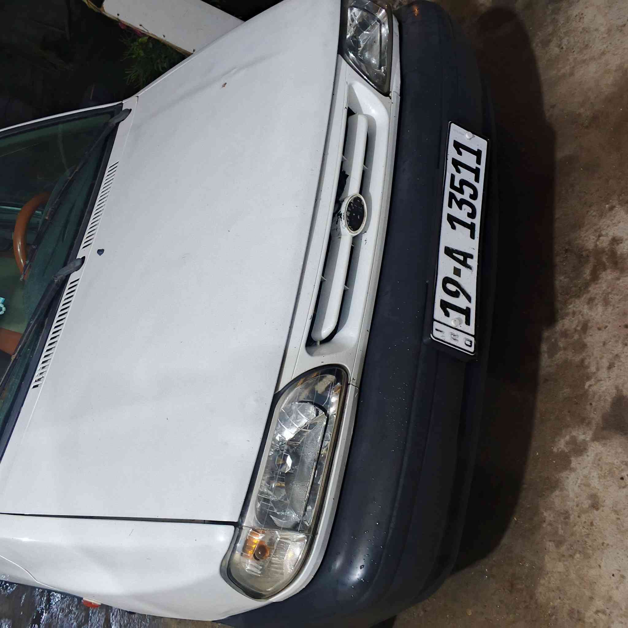 سلام عليكم سايبه للبيع موديل 2012مكاني كربلاء حسينيه السعر 38 وبيه مجال شويه سنويه بسمي  كير حداديه تخم تاير تبريد ***********
