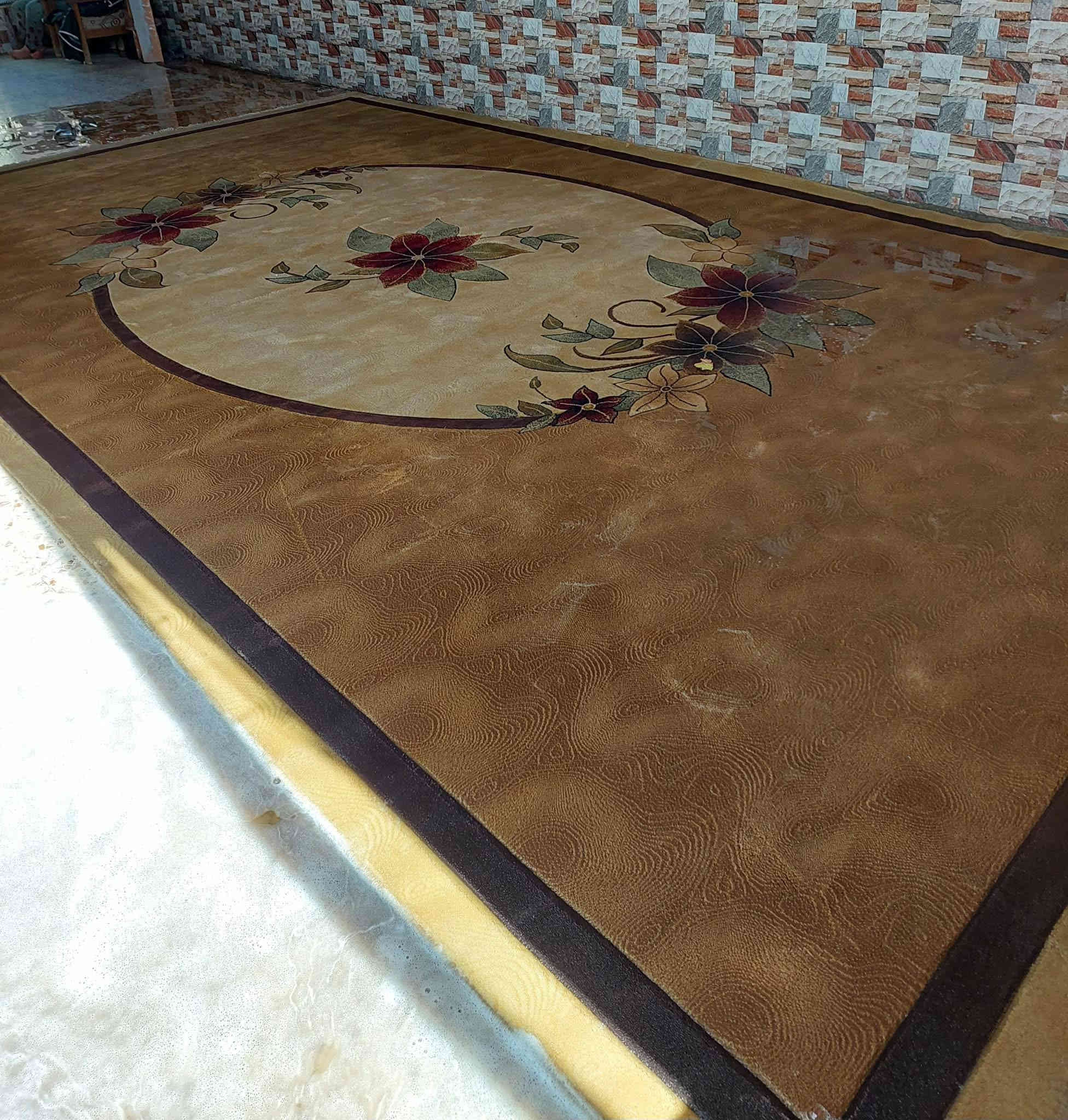 السلام عليكم قطعه للبيع
العرض 4 متر والطول 7 
قيم ما يرضى الله 
الهاتف *********** بي واتساب
مكاني ديوانيه
