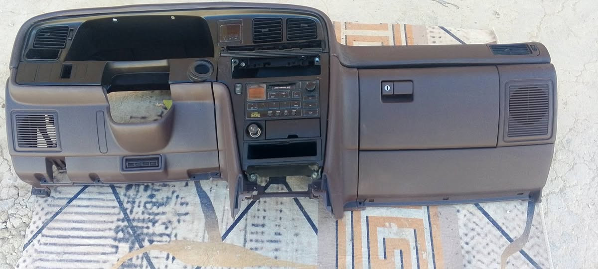 السلام عليكم ورحمه الله وبركاته توفر عندي دشابيل هارتوب و مارك كصيف كربلائي للبيع العنوان النجف حي الميلاد شارع جامعه الكفيل قرب مطعم انوار الهادي رقم الهاتف ***********يوجد واتساب اخوكم ابو ماجد
