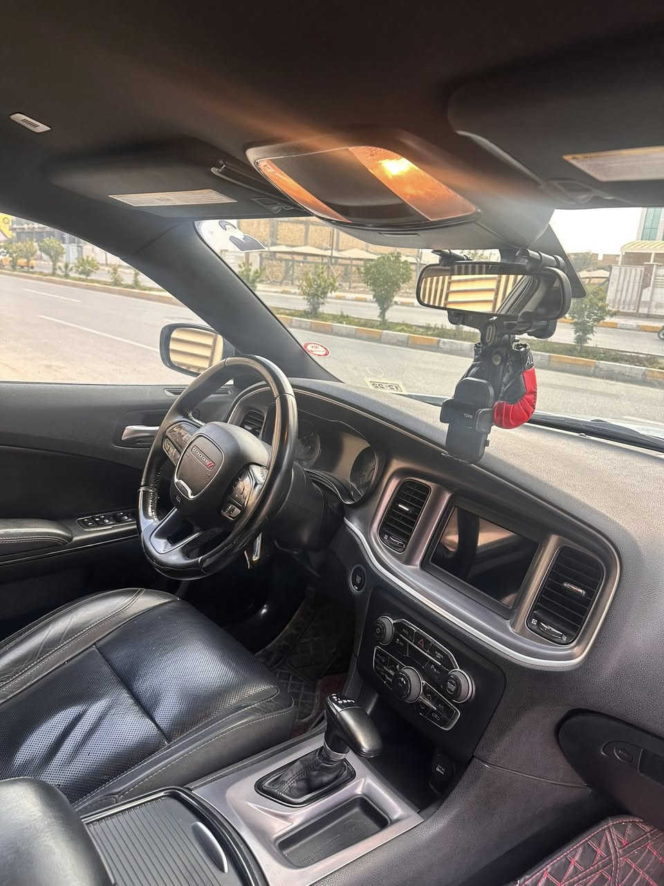 السلام عليكم Charger للبيع موديل 20 اصل كفاله بارد صبغ دخول تقرير ماشيه ٤٠ السياره جديده ناصريه مركز السعر 250
***********
