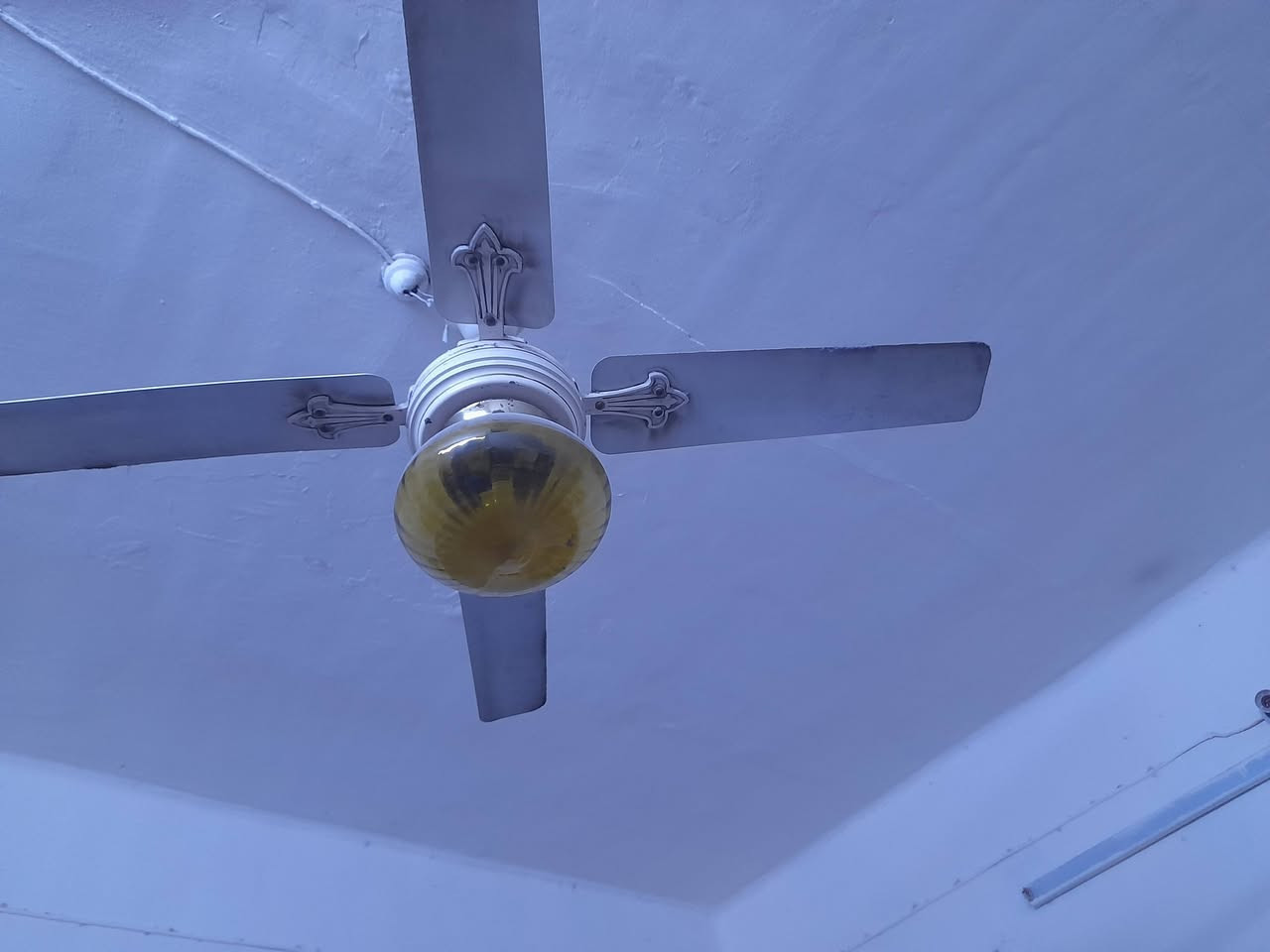 السلام عليكم رحمه لموتاكم اشترو مني ذولي الاغراض كلمن وسعرها زوجي مريض تضخم عنده وماعندي علاج اله لان والله العظيم إيجار ٤٥٠ وماعندي معين ليريدهم خاص


**إذا كنت صاحب هذا الإعلان وتريد حذفه لأي سبب، رجاءا أرسل رسالة إلى الدعم الفني**