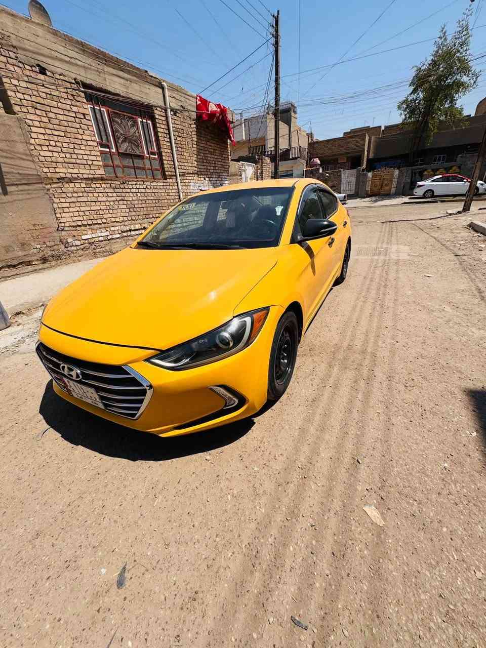 السلام عليكم انتره موديل 2017 صور الحادث بالمنشور محرك 2000 دوش محرك ايتي كأمره تخم تاير حساسات تحكمات ستيرن جيهتين تبريد شغال حداديه جديده مكاني بغداد رقم تلفون ***********

