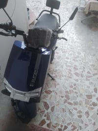 6 بطارات بعدهه زيرو موديل 26 700 وبيهه مجال 07715539739