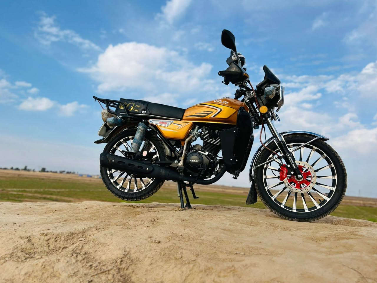 السلام عليكم دراجه للبيع موديل 25ماماشيه قليل لمكان واسط عزيزيه سعر خاص اوراق بغداد ***********/***********
