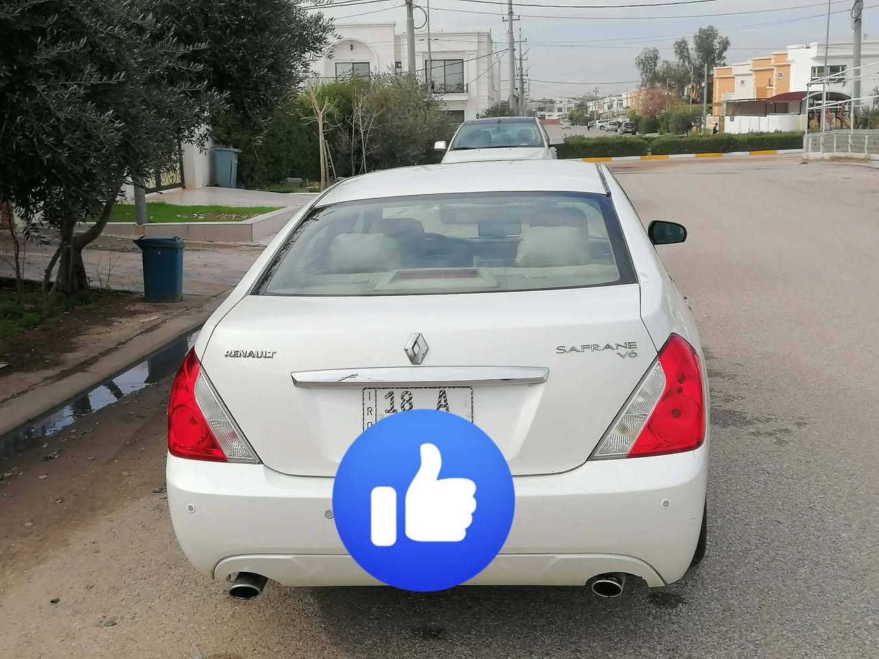 رينو سافران موديل 10 6 سلندر جاهزه رقم  بابل بيهه جاملغ خلفي يمنه مصبوغ بدون دواخل سنويه جديده باسمي  ٢٠٣٠تخم تاير جديد تبريد شغال 
 كير مكينه حداديه مكفولات… .رقم الموبايل 
وات ساب ***********.    السعر ١٠٠ وبيهه مجال
