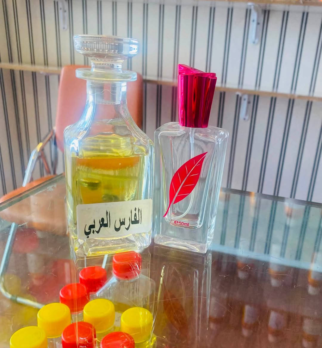 ✨ كوزمتك حمودي ✨�🌸 للعطور الأصلية والمميزة�🧴 مستحضرات التجميل والعناية بالبشرة�🎁 هدايا وإكسسوارات مختارة بعناية
📍 العنوان: شوك شلال�📞 للطلب والاستفسار: ***********
“عطرك… بصمتك، وجمالك… عنوان أناقتك.”�أهلاً وسهلاً بكم، ثقتكم هي سر تميزنا.
