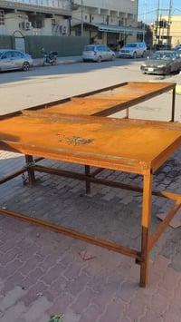 ميز حديد • ٥م • مستعمل قليل