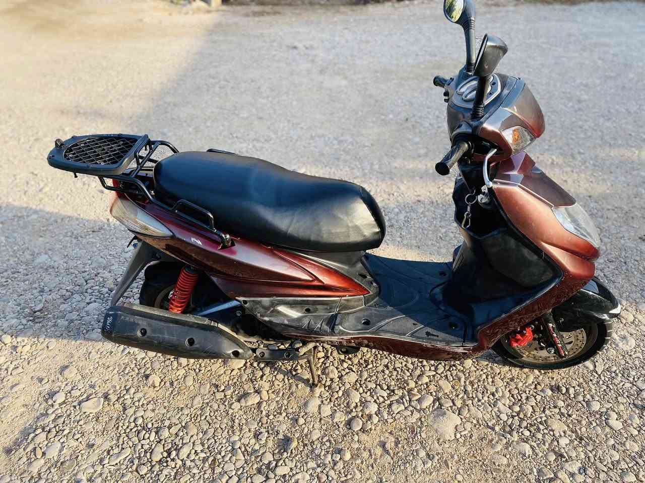 السلام عليكم
دراجة سكنس فحل 

مال جناي

دراجة رمبه 

نوزل + بيه هندر 

دراجة جديدة بمعنى الكلمه 

مكفول كفرات بلاد محرك مكفول كفالة عامه

دراجة ناعمة

دراجة شلعة معدل مفوله من كلشي

شرط الصبح نكرة وحدة تشتغل 

سويج عدد 2

لاستفسار 

اتصل وادلل

***********
