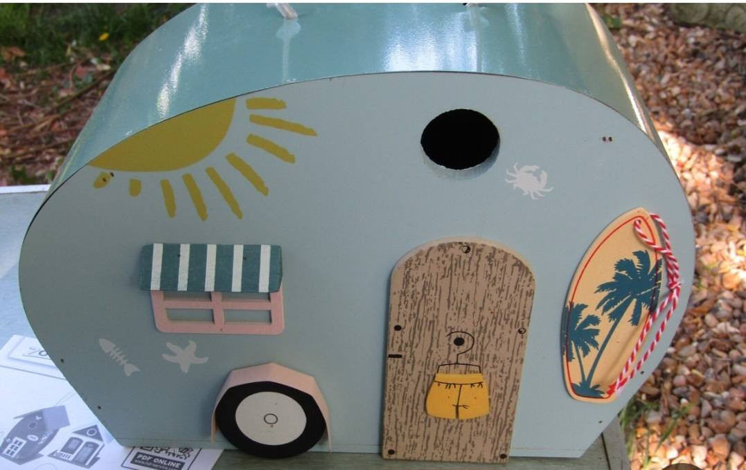 بيت طيور للبيع مراسله على رقم ***********
