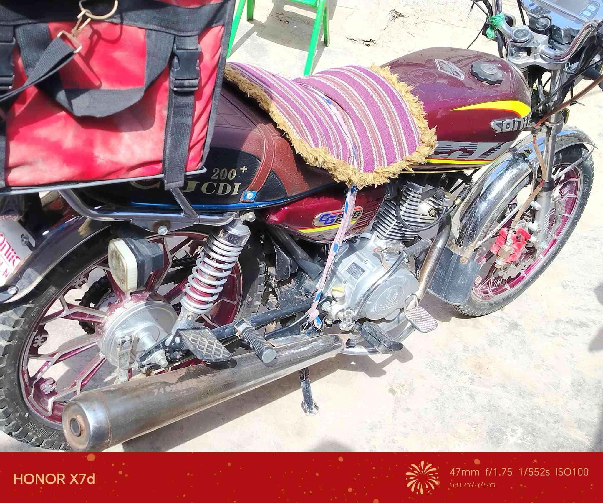 السلام عليكم دراجه للبيع  مديل24  200سيسي شلعه ومعدل ما مفتوح برغي كهربائيات كلها شغاله استخدام شخصي المكان المنصور سعر خاص متواجد واتساب***********
