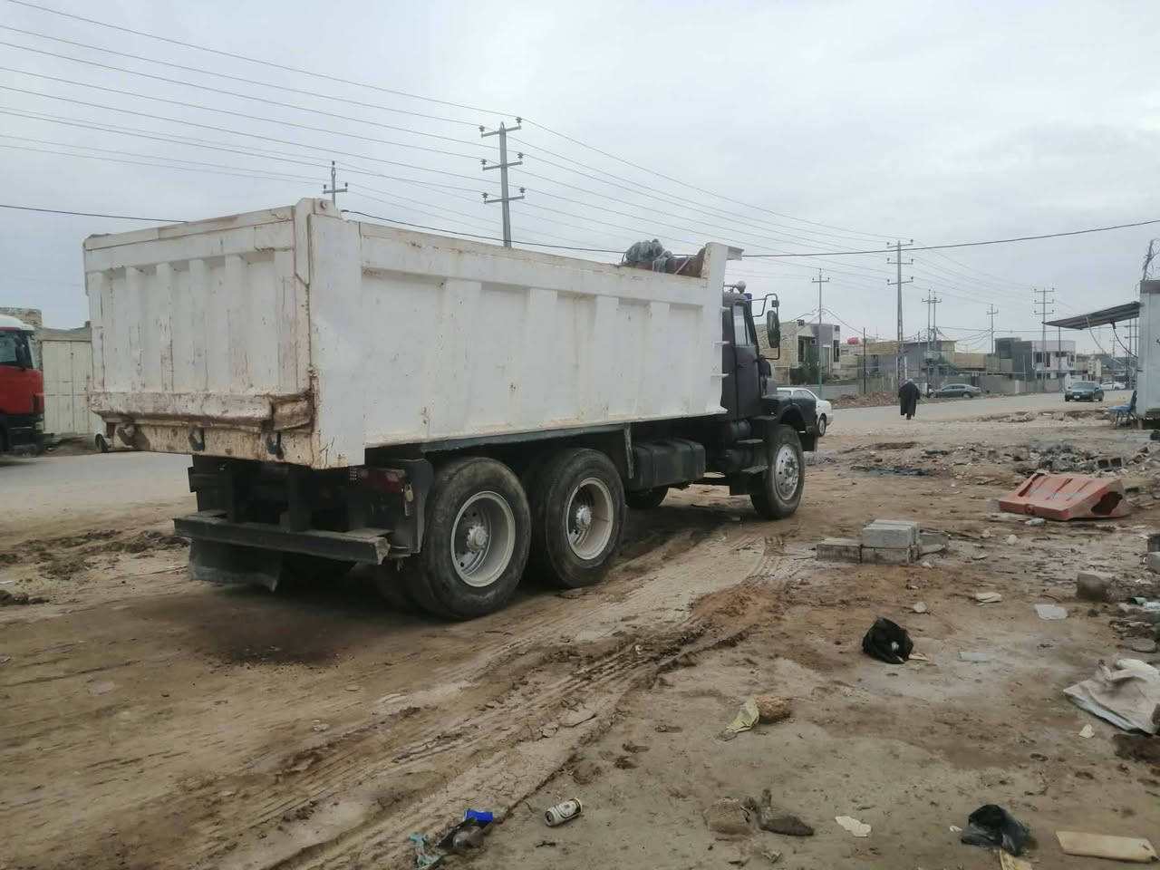 سلام عليكم سياره فالفو للبيع مكينه إف ١٢ حجم ٢١ كير دبل فقسه مجموعه ٨٢ رقم ألماني بسمي تخم تاير صاج رقم ذي قار ***********
