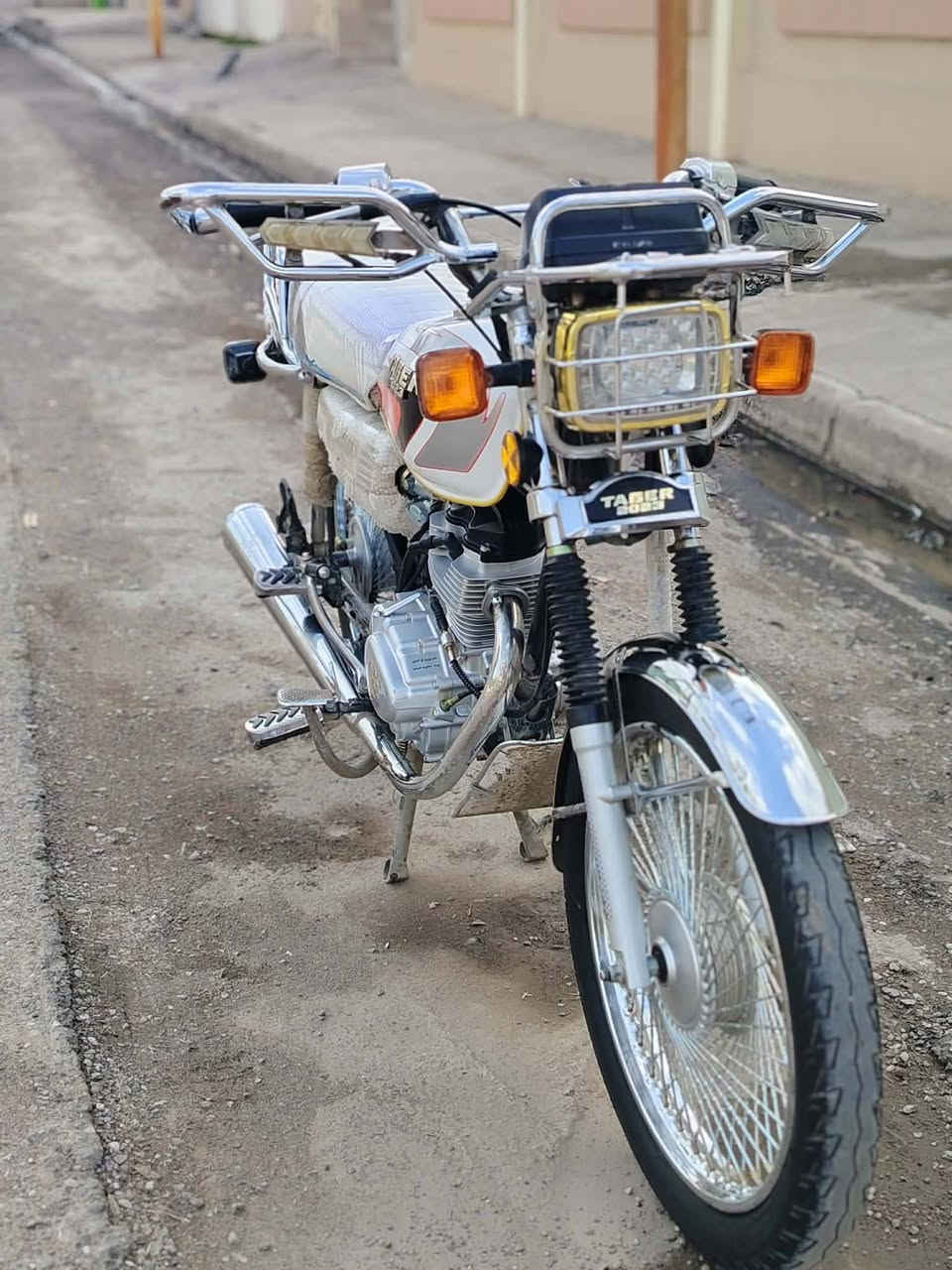 ماطور تايكر 23 وضع بلادي ڱڵـه  شرط م̷ـــِْن المحرك للوايمرنيه شلعه نار بي كزوز عالي ونظافه كدام العين سعر 700 وبي مجال للطيبين *********** الي يكسر بـ ماطور خلي يعبر المنشور
