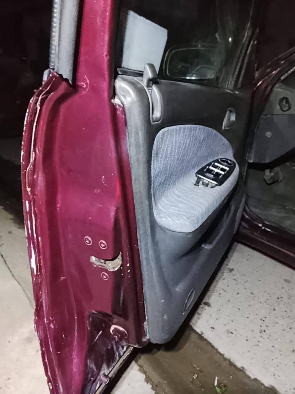 سيفيا 95جاهزة دتفئة تبريد شغال لاصرف ولابخار خير كير اوتوماتيك محرك مسكر من الله ترايك وين ميعجبك سنوية 30بسمي رقم بغداد 35وبيهه مجال للشراي ***********
