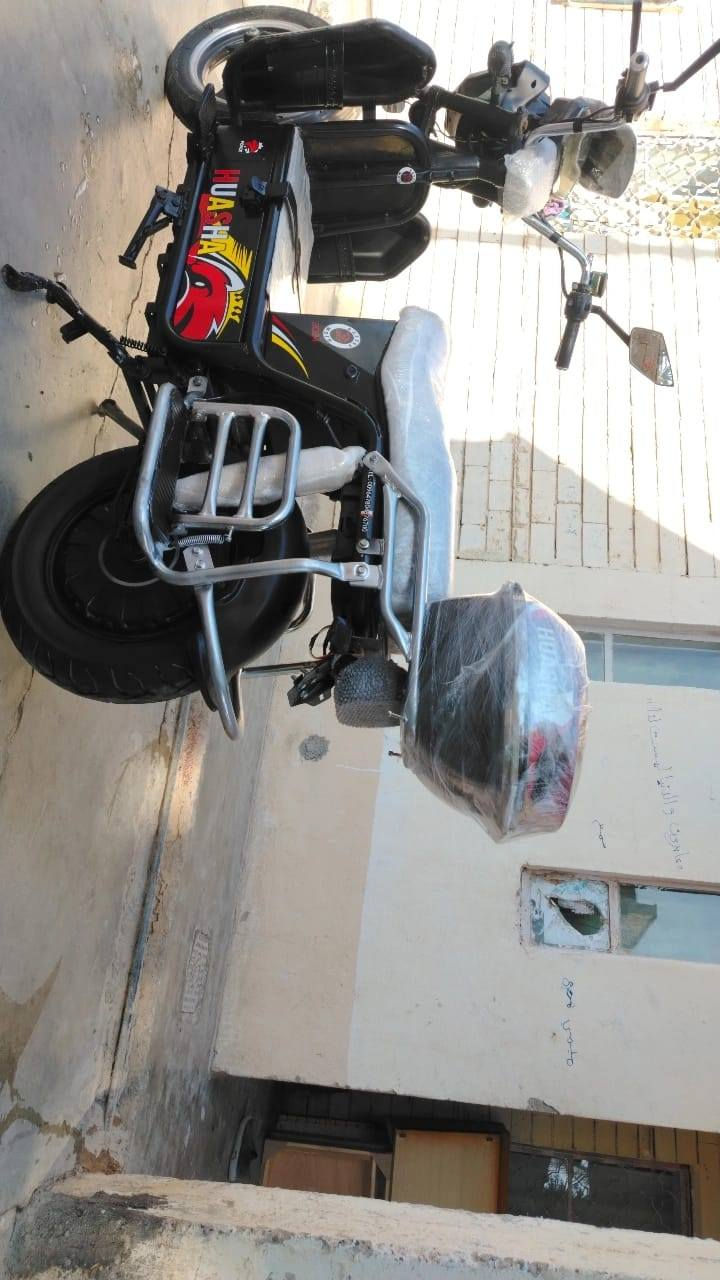 سلام عليكم للبيع موطور هيوشه 2021 باترياته زينه بس ابيعلك نص عمر يمشيك 4اشهر تايرات جدد ولكشر كدامك السعر 300وبي مجال للاتصال ***********
