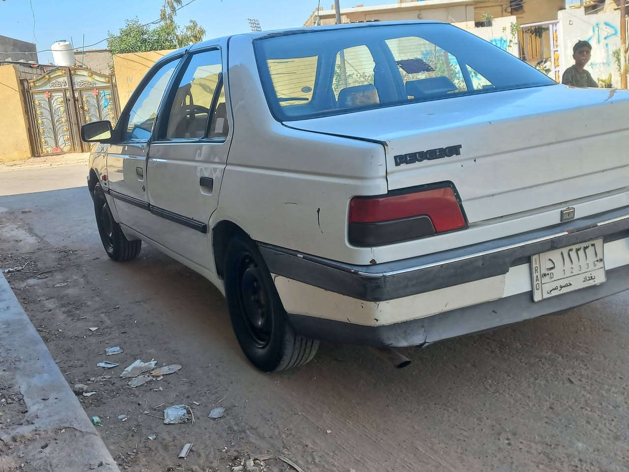 بيجو ٤٠٥ مكفوله من الصبغ والتبديل ابلاديه وجاهزه تبريد شغال تخم تاير جديد السعر ٢٧ قفل تحويل ثاني يوم مكاني بغداد الشعب ***********
