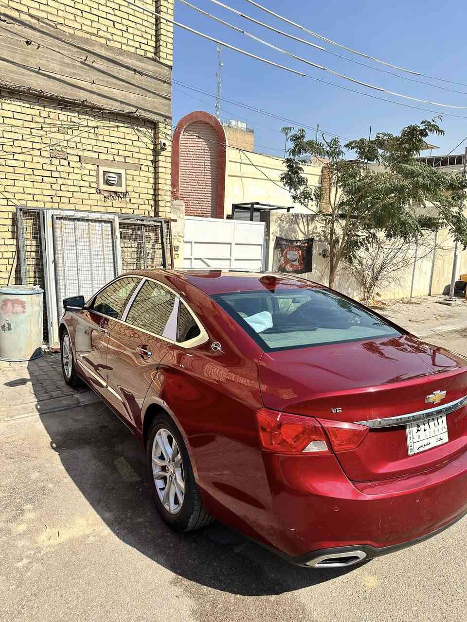 امبالا 2018 بريمر 

#للبيع 

شوفرليت أمبالا 2018 بريمير رقم  بغداد 

المحرك : v6   الحجم : 3600 

مواصفات البريمير معروفة

المواصفات:

* شاشة كبيرة 

* كامره 

* قاصة سرية 

* حساسات خلفية 

* رادار خلفي 

* رادار جانبي 

* هاندبريك بصمة 

* كير أوتو + عادي 

* ويل اصلي حجم 18

* اشارات مرايا 

* كشنات جلد 

* تدفئة تبريد كشنات مقاعد 

* شاشة كشف عطلات

* قطعتين تبريد 

* بصمة تشغيل وابواب وصندوق

* كشنات كهربائي 

* ليدات انارة دشبول + ابواب اصلي بريمير 

* تحكمات ستيرن 

* كروز سرعة 

* مانع انزلاق 

** نظام الصوت سماعات Bose 

* مخرج كهرباء خلفي 120v

🔴كير ومحرك كبس بشرط مامفتوح 

🔵ايرباكات طاك وراجع سستم

الضرر : السيارة جاملغ وبنيد والجاملغ الثاني ملاون ويا 

 ماشية 98 الف ميل 

 سعر 120 بيع مستعجل 

مكان السيارة النجف الاشرف 

***********
