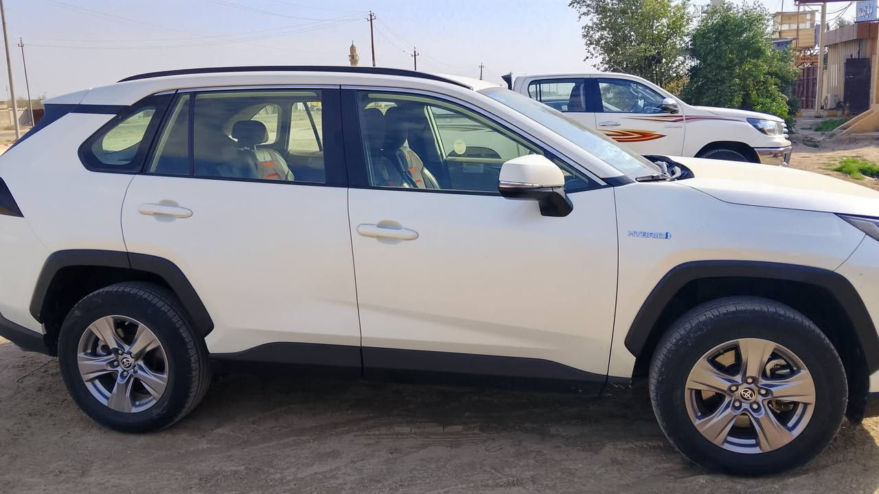 السلام عليكم
راف فور  خليجي  هايبرد موديل 2022

السياره بدون حادث بدون صبغ 

السياره بصمه 

حساس خلفي رادار 

رقم بغداد الجديد 

السياره بإسمي 

السعر 245.  وبيها مجال 

مكان السياره بغداد 

الرقم 

***********
