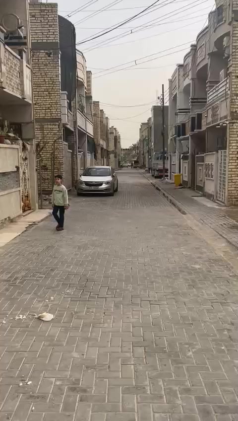 حياكم الله
قطعة ارض 50 متر 
نزال /10
واجه/5 وربع 
موقع جدا راقي 
مو هذا سعرها لاكن صاحب القطعه مستعجل 
راح يكون سعرها 48 فقط وبيها مجال خابرني ومراح اقصر وياك 
***********
