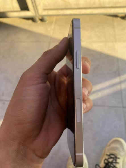 يفون 12عادي مبدل شاشه وبطاريه اصلية
يجي دبل سيكارت اكترونية وعاديه
فيس ايدي واكف بل تحديث 128 كيكا
باقي شرط 
210 بي مجال بسيط
***********
