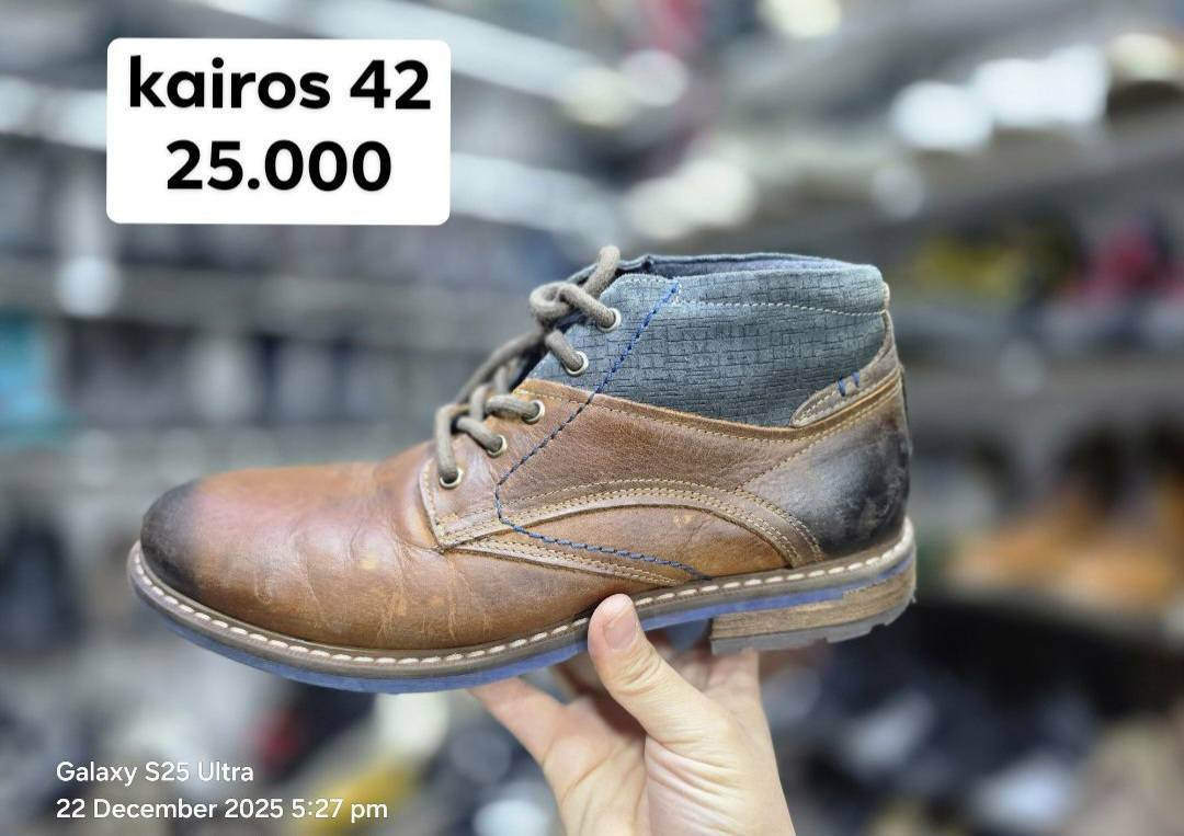 السلام عليكم 
كله تخفيضات 
بالة اورجينال اصلي الأوروبية 
سعر بين فقد 
10.000 الى 25.000

نسبة نضافة لكل حذاء
%75 %100 
واتس اب 
فايبر 
رقم هاتف

***********
توصيل موجود للمحافظات 🚕 
سليمانية زركتة قديم قريب مقبرة الشيخ احمد الهندي
