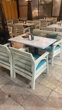 عندي ميز طعام 4 كراسي نضيف كلش عدد 30 ميز السعر 60 وبي مجال عنوان بغدا...