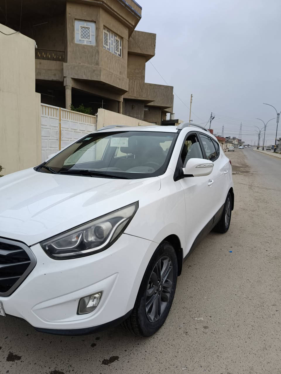 توسان خليجي أبيض
رقم اربيل
هزه جديد الى ٢٠٢٨
ماشيه ١٢٣
الضرر قطعتين جنطه وجاملغ 
تبريد قطعتين 
السعر 140
مكاني صلاح الدين 
***********
