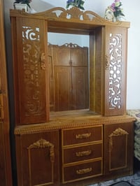 غرفة نوم • للبيع • للتواصل