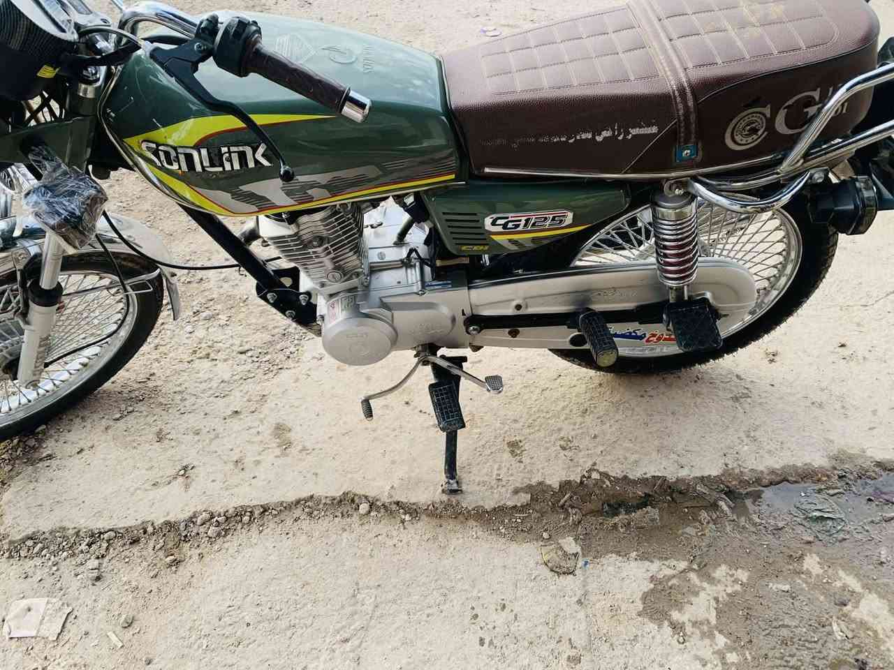 سلام عليكم دراجة البيع موديل ٢٤ نضيفه كلش المكان واسط الصويره ***********
