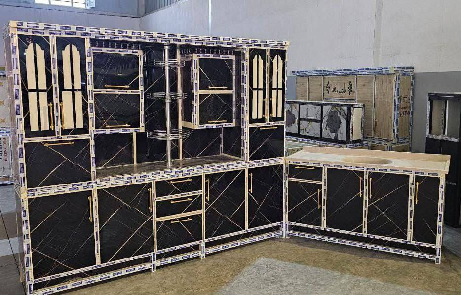 كاونتر (مترين ونص ) مع سنك مرمر( متر ونص )
داخل وخارج المنيوم 🤗 

مواصفات العمل 

😍المنيوم صيني درجه اولى

❤️ضهر المنيوم بليت
❤️داخل المنيوم  بليت + بنل ثقيل
❤️يدات  استيل 
❤️سطح مبطن خشب mdf
❤️حجل ارضي

العنوان الفلوجه قرب جامع الفاروق مجاور مقبرت الشهداء 👈يتوفر بنضام القسط والنقد 🔴 للإستفسار مراسلة الصفحة
 او الواتساب : ***********

اتصال : ***********
