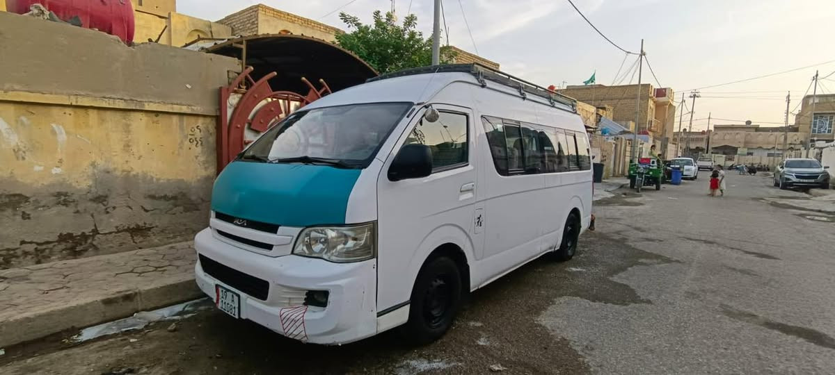 ٢٠١٢ للبيع 
منظومة غاز 
تبريد
بدون صبغ
تحويل بالاسم
رقم كربلاء
مكانها كوت
جاهزة من كل النواحي و١٨ راكب
‏***********
