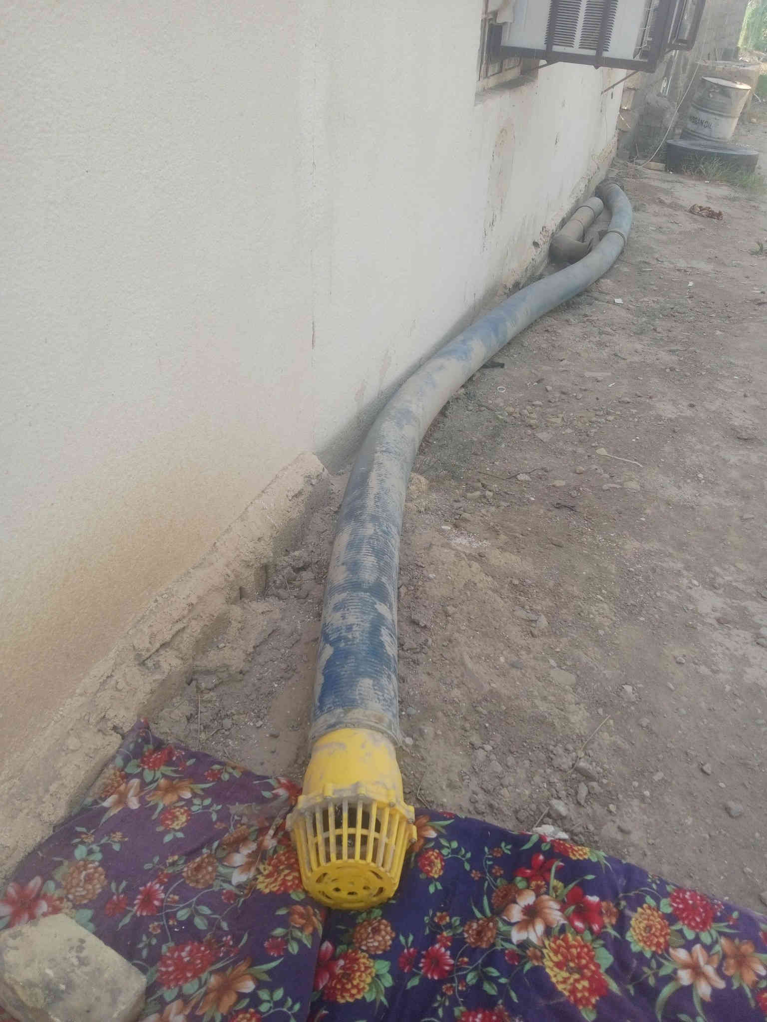 سلام عليكم اخوان يوجد ماطور ابو العشره تبريد هوه جاهز بس القاعدة مال الشاصي خربانه خنزيره خير من الله وياه هوز ابو السته 7متر  وياه مذب ومصفي جاهز السعر 275الف قفل المكان ذي قار الغراف ال سهلان رقم المبايل ***********
