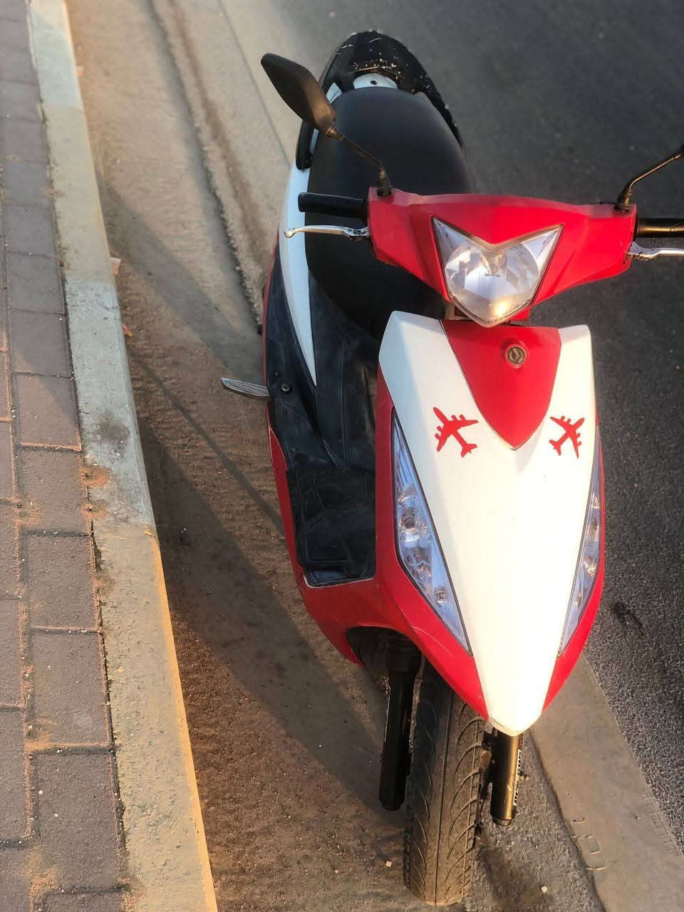 يا الله
 دراجه سايم GT  ياباني محرك 125

فول اخرس ماشاءالله دراجة رزنه ومرتبه كهربائياتهة كلهة شغالة نكره صلف 

شباب الدراجة نوزل مو كابريتر!!

للبيع  سعرها // 375 الف وبيها مجال بسيط

الدراجه بدون اوراق اكفلهة من سرقه 🤎

مكاني رمادي التأميم
استفسار اخر // ***********
